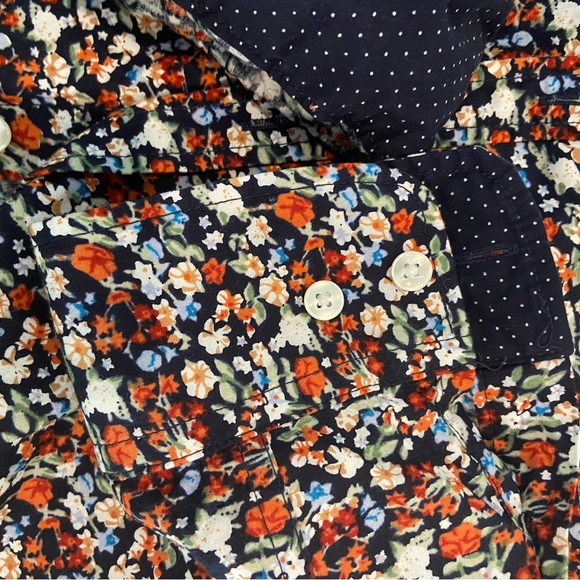 Floral button front shirt with contrasting cuffs - Picture 8 of 9